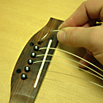 Cách thay dây đàn Guitar Accoustic
